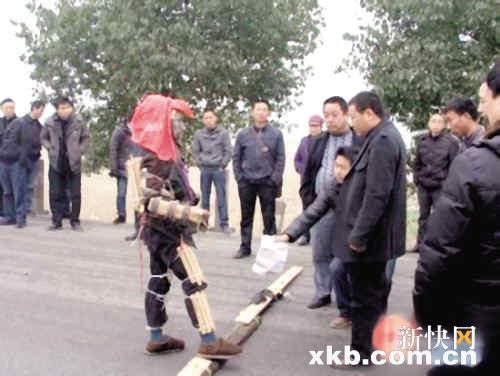 ��������ըҩ�¹����뾯������40���ӱ��Ʒ�