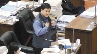 高雄官员检举议员议长来声援