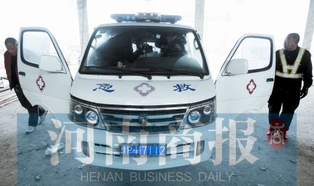 这辆“黑救护车”骗了高速210次_新闻中心_新浪网