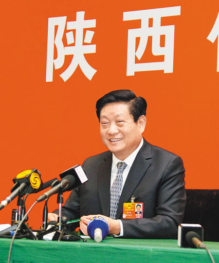 陕西省省长赵正永接受集中采访《陕西日报》记者 宋红梅摄