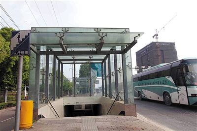 温州8条地下过街通道现状:地下过街通道竟成空道
