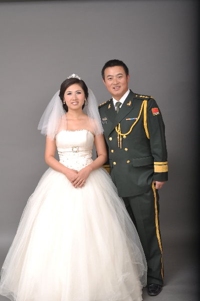新疆神仙湾边防军人与妻子恋爱七年婚礼连推三次