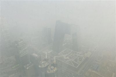 专家称中东部重污染天气和大雾有关