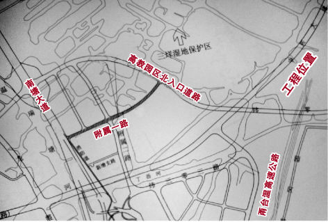 ����λ���̨�¸��ٹ�·�߽�԰������ڵ�·�����������һ·