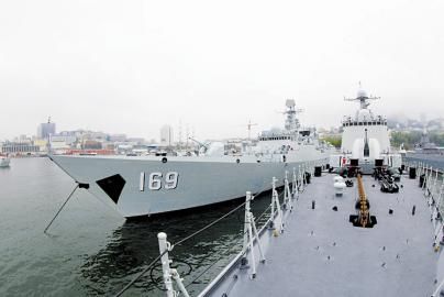 中俄海上联合军演举行