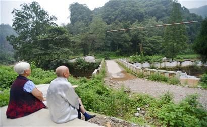 揭秘四川中功大师张宏堡:被取缔后出逃美国