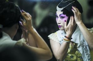 ����������