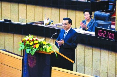 中泰商谈互免签证 为往来提供便利