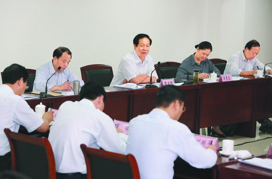 ��10��11�գ�ʡί����ű�˳�μ�ʡ�Ƽ�������ר����������ᣬ��������Ҫ�����������������