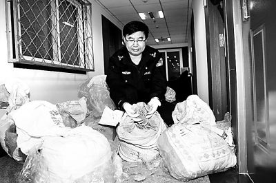 ɽƬð<a href=http://www.9ifruit.com target=_blank class=infotextkey>ˮ</a>뾳