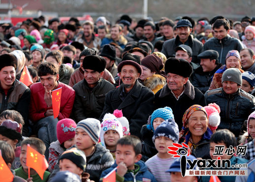 现代文化与青年同行乡村巡演走进新疆喀什色力布亚镇