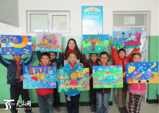 新疆博湖县举办青少年科技创新大赛 助孩童放飞梦想