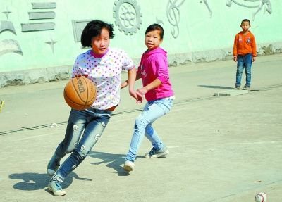 一所乡村小学的篮球奇迹