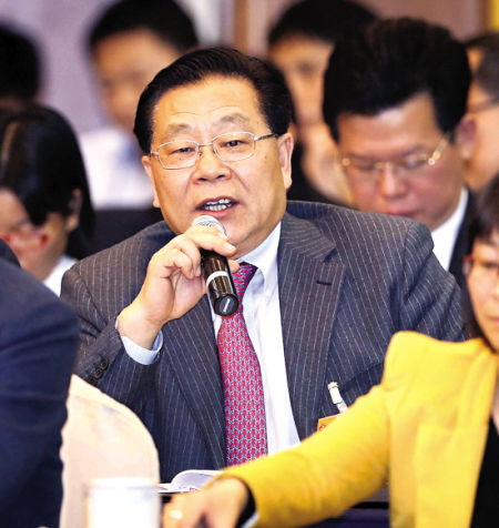 全国人大代表,广东省发改委主任李春洪.新快报记者 宁彪/摄