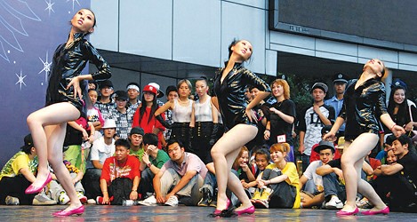 南京路上街舞大赛