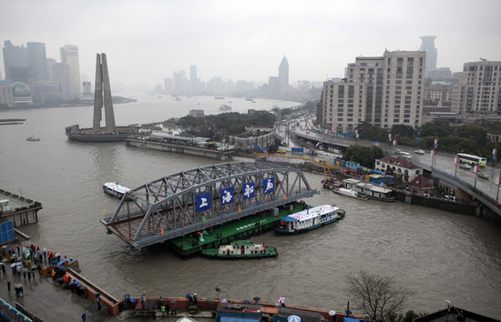 组图：上海外白渡桥今早回归