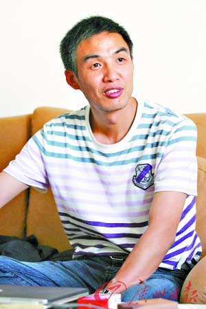 走访地震名人真实生活:陈岩所获奖章装两箱