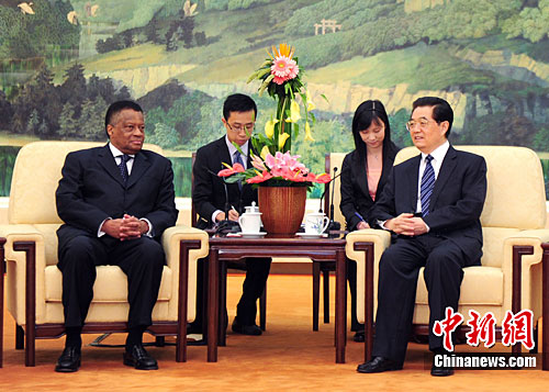 图文：胡锦涛会见南非国民议会议长