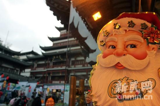 图集:上海节日气氛浓厚商家主打圣诞牌