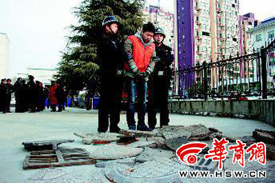 咸阳城井盖疯狂被盗(图)