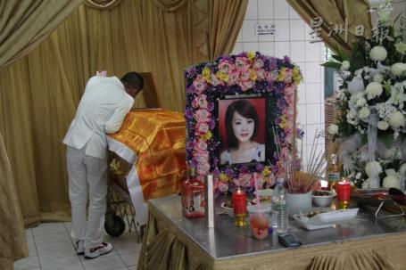 ... 华裔美姐酒店猝死 男友欲举行“冥婚”(图)_新浪新闻