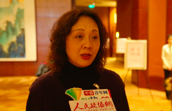 全国政协委员、重庆师范大学音乐学院院长张礼慧接受中国青年网记者专访。 中国青年网记者 孟畅 摄 全国政协委员、重庆师范大学音乐学院院长张礼慧接受中国青年网记者专访。 中国青年网记者 孟畅 摄