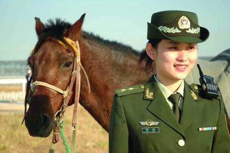 山东烟台:警花巡逻保全运; 女警图片_高清晰漂亮的小日本女警察,组图