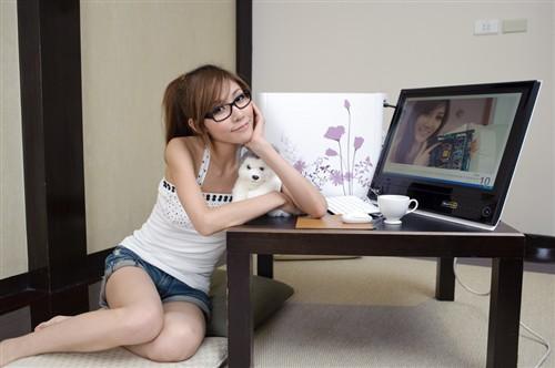 组图:<em>美女</em>装机第二弹!台湾妹带你装机加开核_