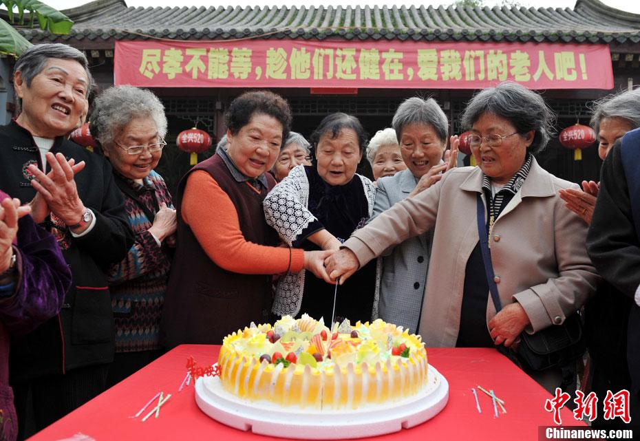 九九重阳 老人们的幸福生活(高清组图)