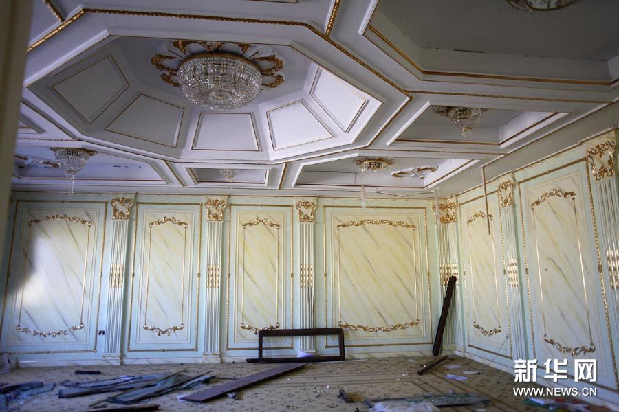 走进阿齐齐亚兵营及卡扎菲逃生密道