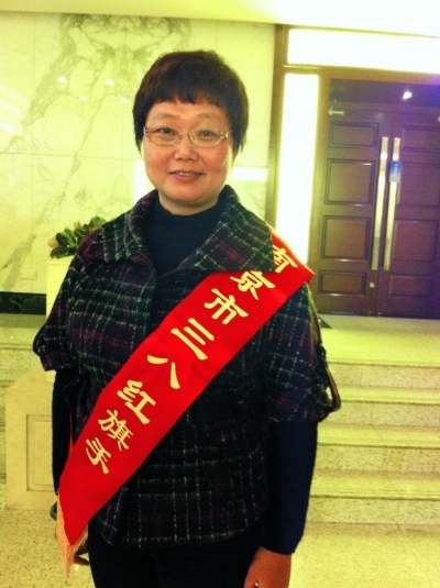 ��˫������һ������������ʦ�������ڡ����˺����֡�(ͼ)