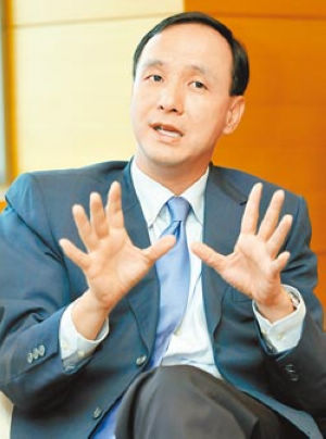 朱立伦谈新北市建设称公务员不是清廉认真就好