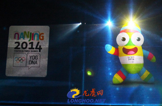 2014年南京青奥会吉祥物揭晓 发布仪式现场图集_新浪新闻