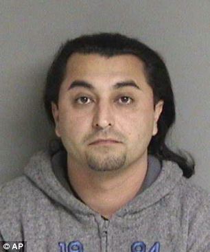 American man bedroom hides 15 kilograms of drugs to raise guard of short mouth alligator (graph)