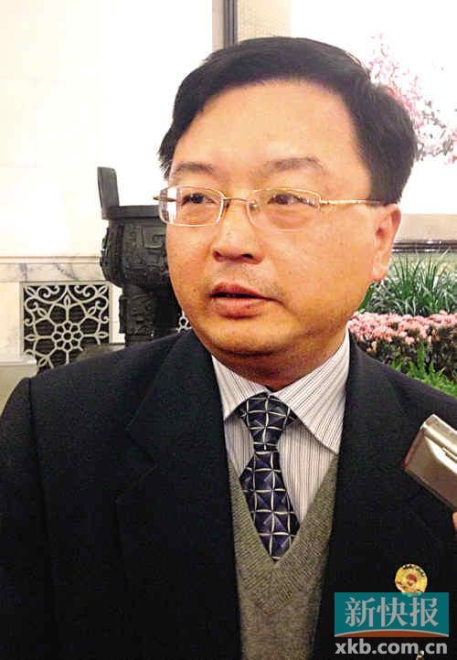 财政部专家:开征排污税碳税 降低企业所得税