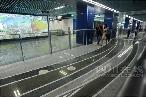 成都地铁2号线西延线和1号线海洋公园站开通