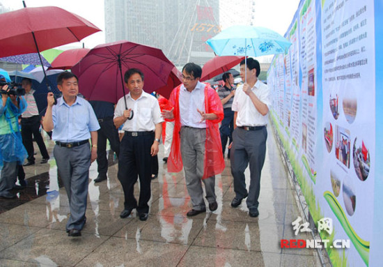【首发】建美丽湖南湖南举行大型环保宣传展