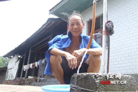 泸溪县有多少人口_泸溪县武溪镇老照片(2)