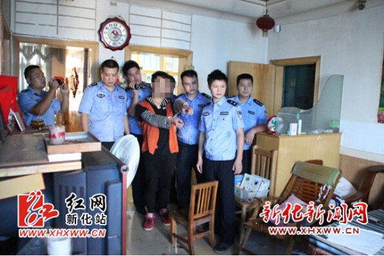 新化"8·13祖孙遇害案"成功告破犯罪嫌疑人现场指认