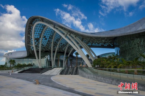 全球最大免税店落户三亚 瞄准二三线城市游客