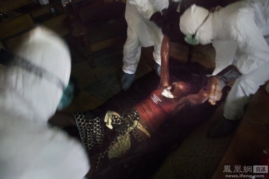 助手死于埃博拉 利比里亚首席医官将自己隔离
