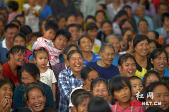 江永县桂阳村庙会节唱大戏(图)
