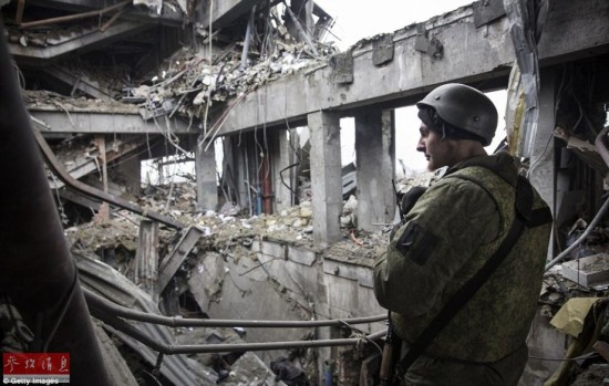 乌克兰最激烈一战落幕:冲突双方开始撤离重型武器