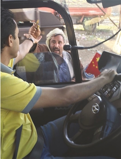 也门战火中的149名南通老乡 祖国军舰来接你们