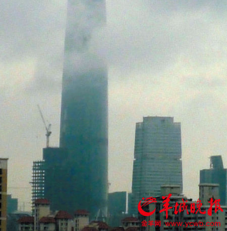 每年9 月后至11 月，珠三角PM2.5 浓度一般都会偏高，空气质量受天气影响显著 羊城晚报记者郑迅 摄(资料图片)