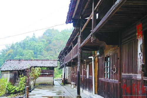 萧索的南坑村
