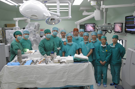 301医院推出机器人心脏手术 患者次日可下床