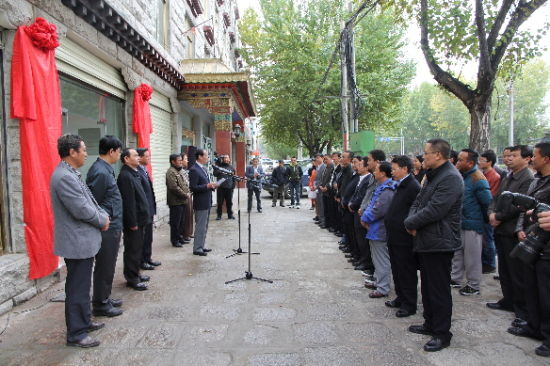 �������ձ������ؼ���վ������ʽ��ͼΪ�����ձ����糤���ܱ༭����·���ԡ�