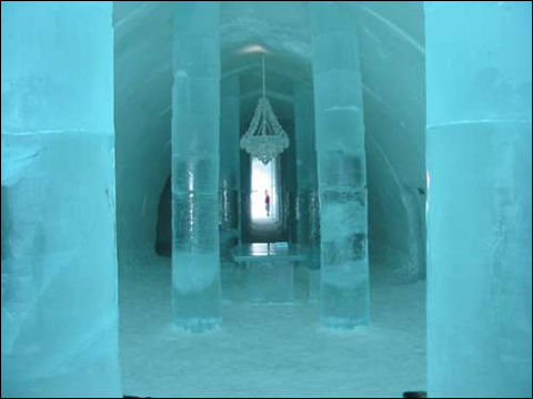 芬兰冰雪旅馆开张 寒冰床上过夜_天气预报