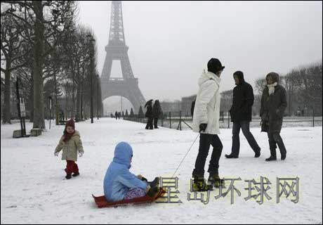 法国大雪致埃菲尔铁塔临时关闭_天气预报